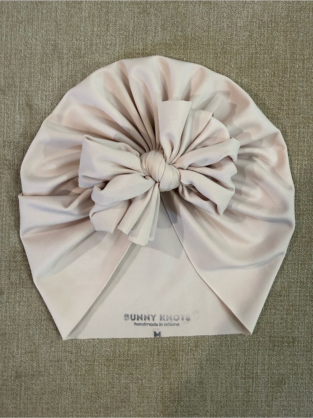 (EUC) Bunny Knots Dessy Bone Raga Bow Swim Headwrap M (1-4 Years | 20-22 Inches)